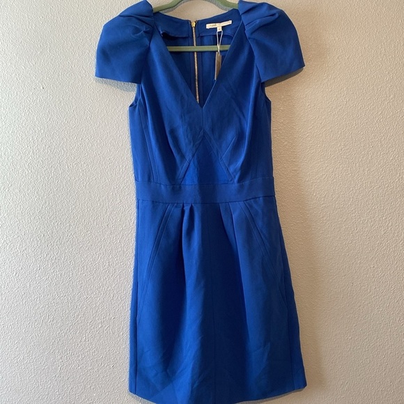 Maje Royal Blue Pyramid Inset Short Sleeve Pleated Dress 38 
Lined V-Neck Mini - Picture 4 of 9